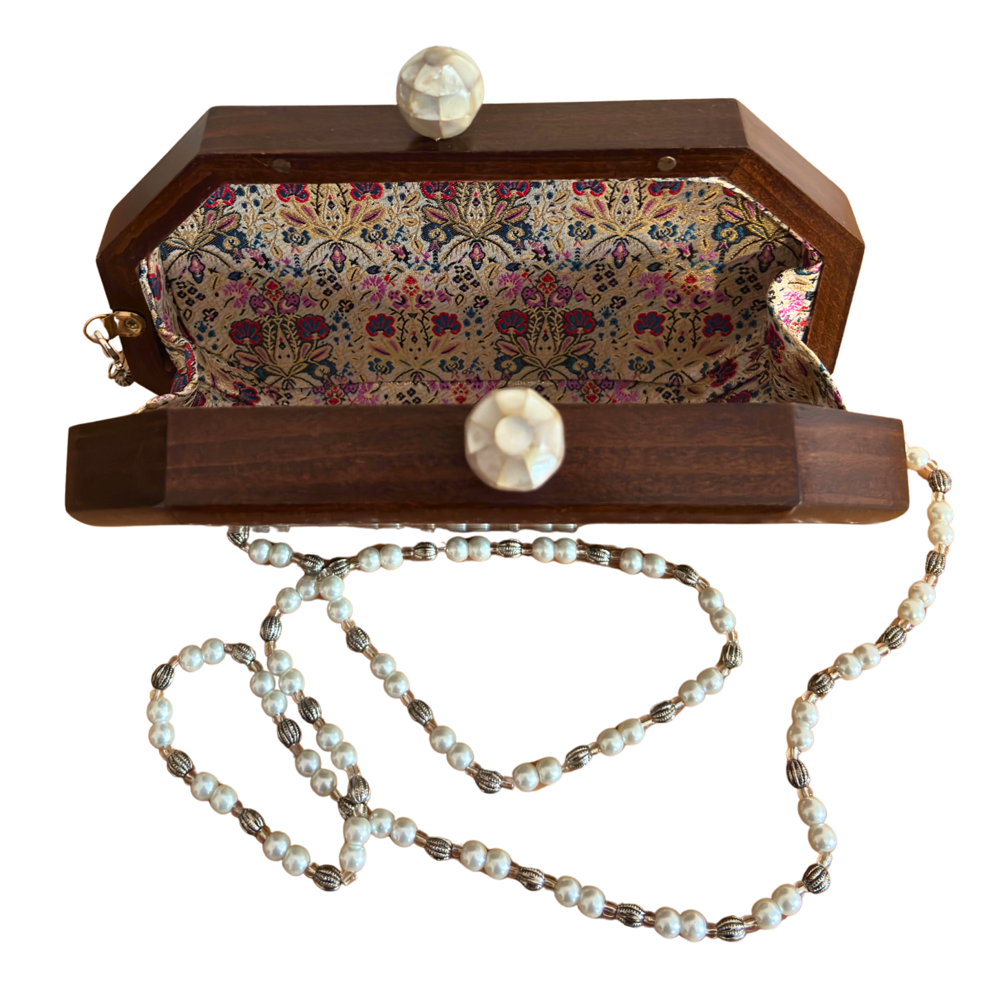 Il Sussurro delle Rose – Pochette Damaschina in Noce con Rose in Madreperla e Catena di Perle