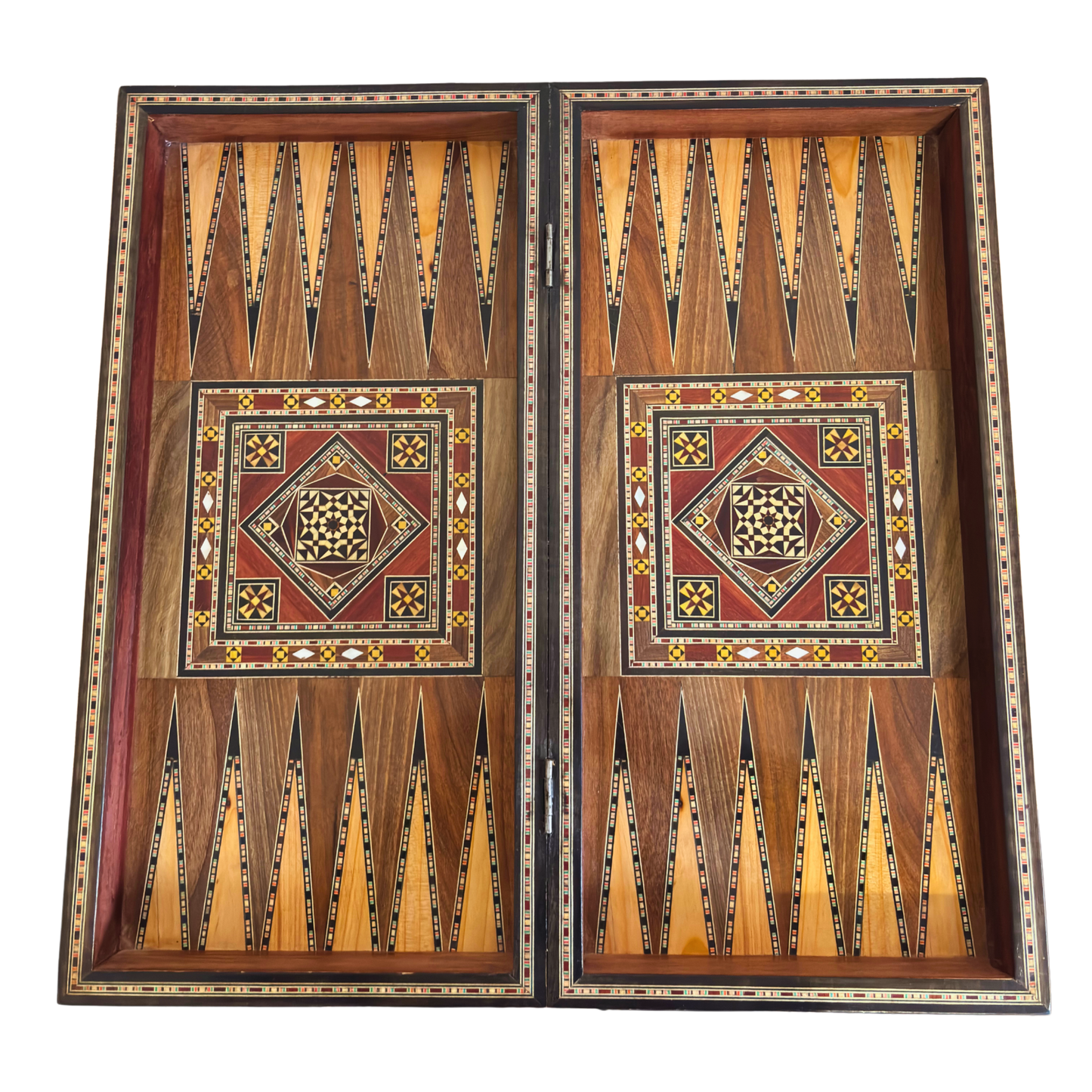 Handgemaakte Damascener Backgammon- & Schaaktafel door Gaby Al Dayeh – Meesterwerk met Parelmoerinleg