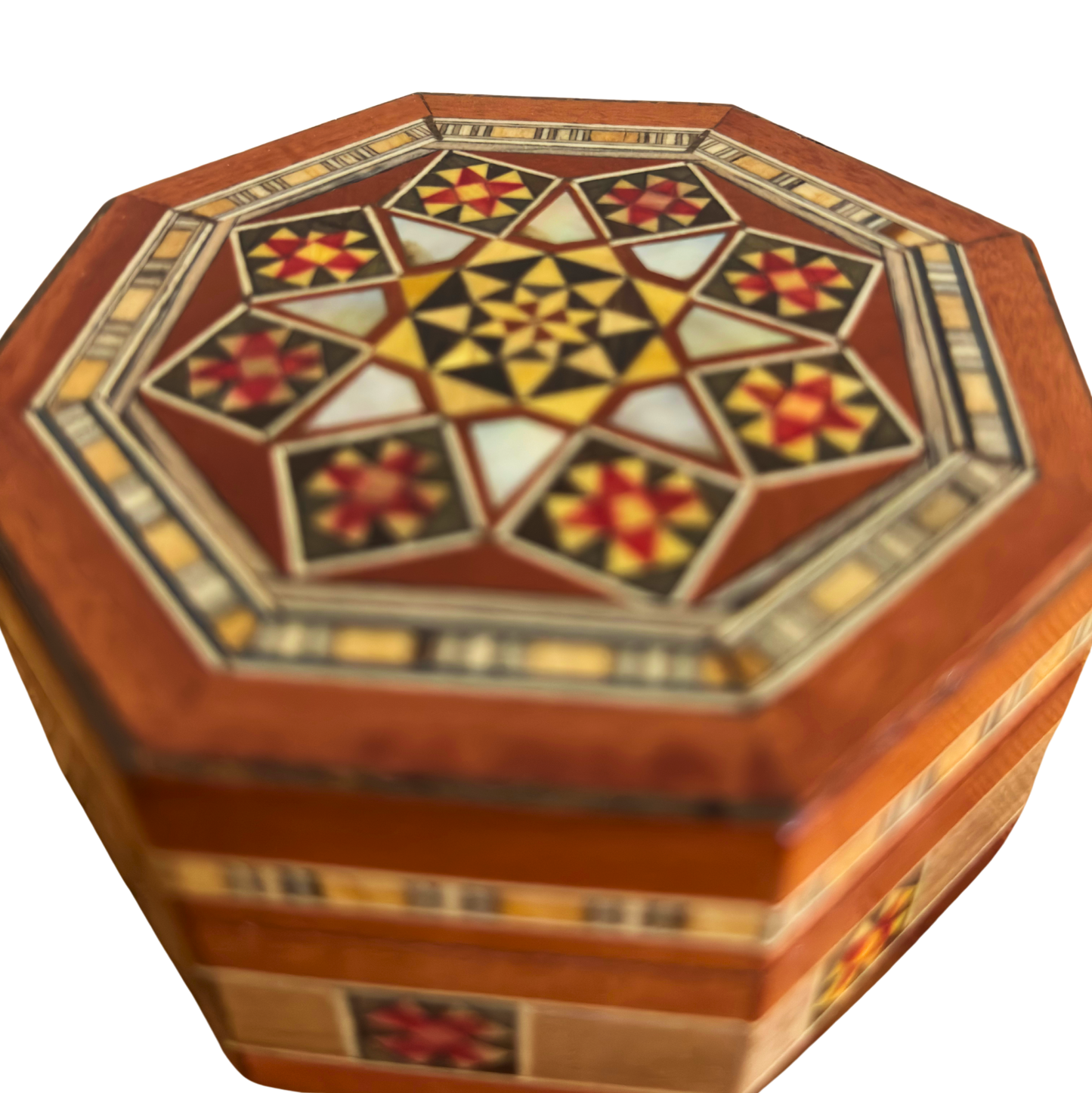 Scatola ottagonale damascata per gioielli – Legno artigianale con intarsi in madreperla in caldo terracotta rustico