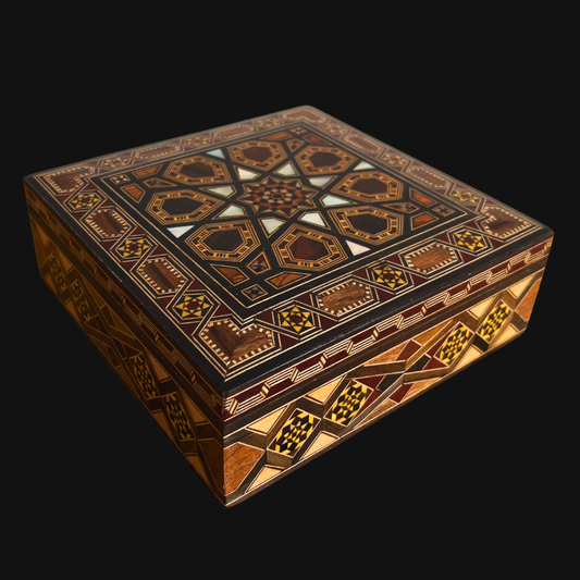 Damascene Mozaïekdoos van Meester Gaby Al Dayeh – Parelmoer & Fluweel