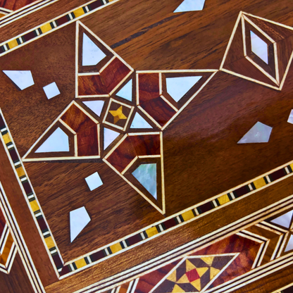 Damaszener Mosaik-Schmuckbox mit Schloss – Handgefertigtes Meisterwerk