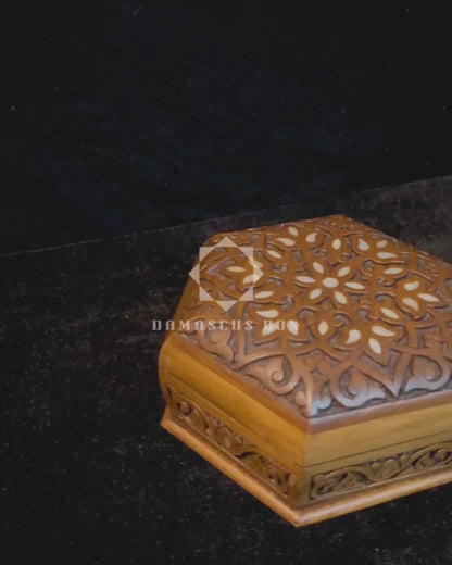 Handcrafted Luxury Carved Box – Mother of Pearl & Velvet Elegance